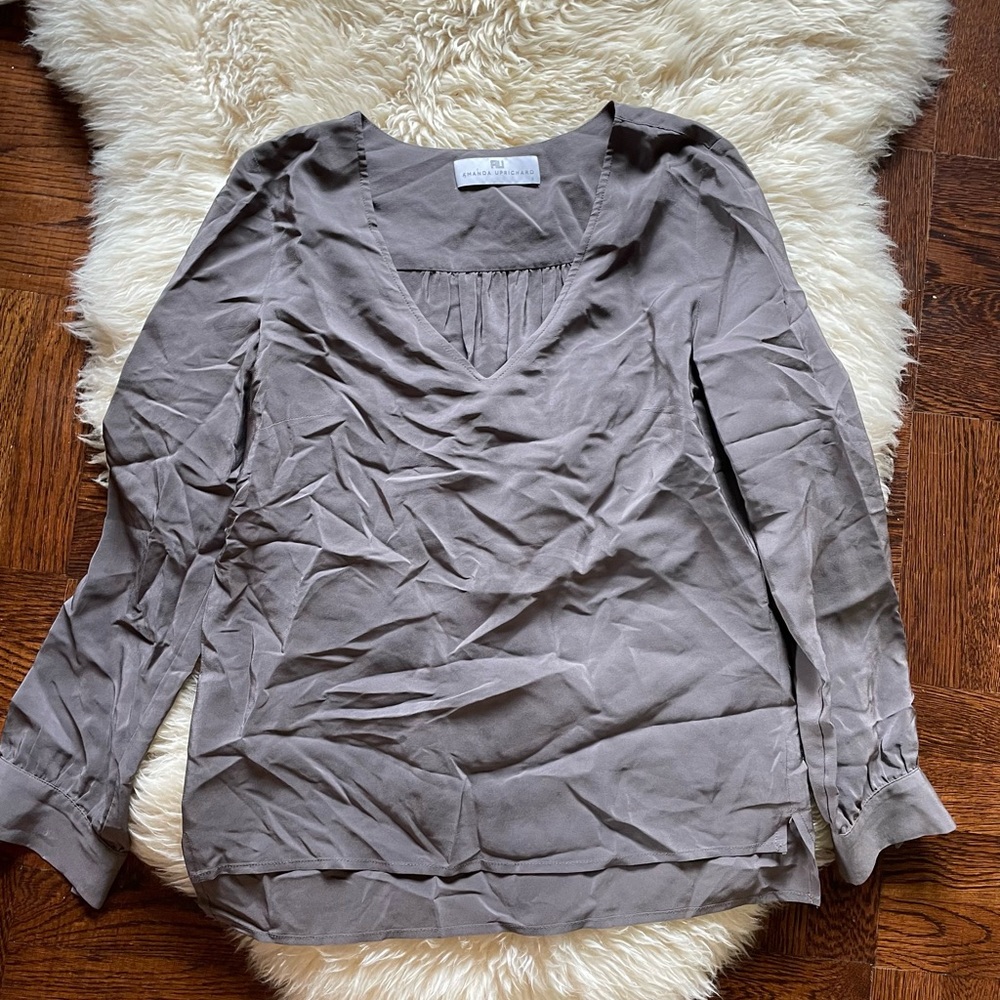 100% silk Amanda Uprichard long sleeved blouse tunic neutral gray